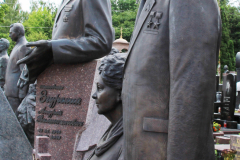Пам'ятник сім'ї Згурських.