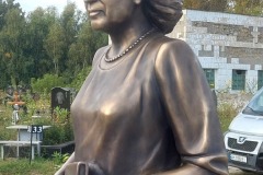 Пам’ятник жінці
